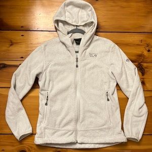 Mountain Hardware white fleece jacket. Size Medium.
